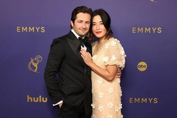 Michael Angarano and Maya Erskine Pose on the Red Carpet at the 76th Primetime Emmy Awards 