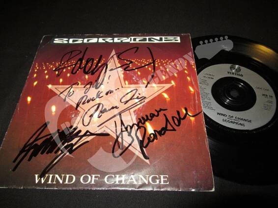 Podepsané vinyly/CD/plakáty/ostatní - Rockové Legendy