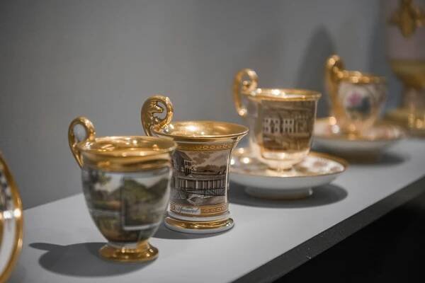 Největší výstava českého porcelánu ukazuje průřez tím nejlepším, co u nás vzniklo - Sběratel