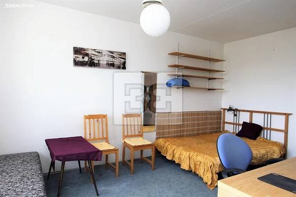 Pronájem bytu 1+kk 30 m², Angelovova, Praha 4 - Modřany