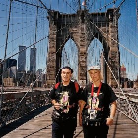 Couple at Brooklyn Bridge, New York City 2000