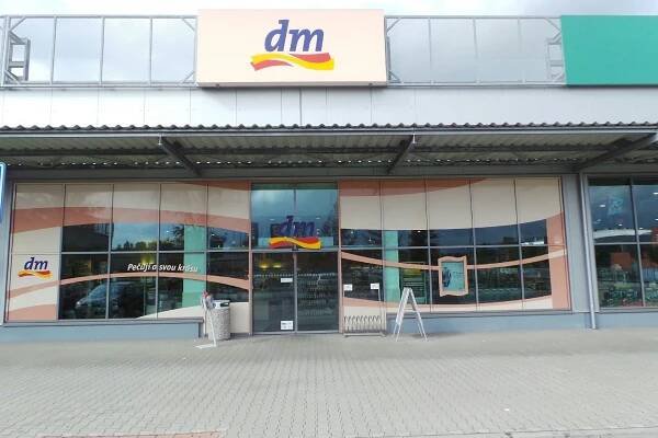 dm drogerie markt s.r.o. foto 1