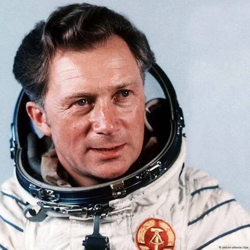 Sigmund Jähn, Germany's first cosmonaut, dies aged 82