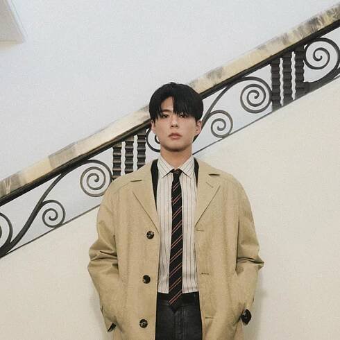 Park Bo-gum is Right on the Stage