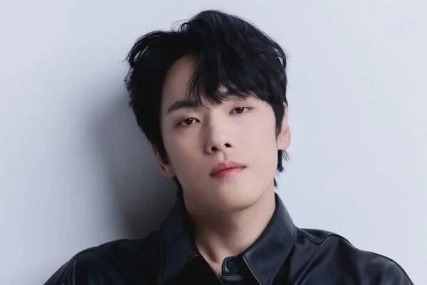Kim Jung Hyun Bergabung dengan Shin Hae Sun dan Cha Chung Hwa di Agensi Baru