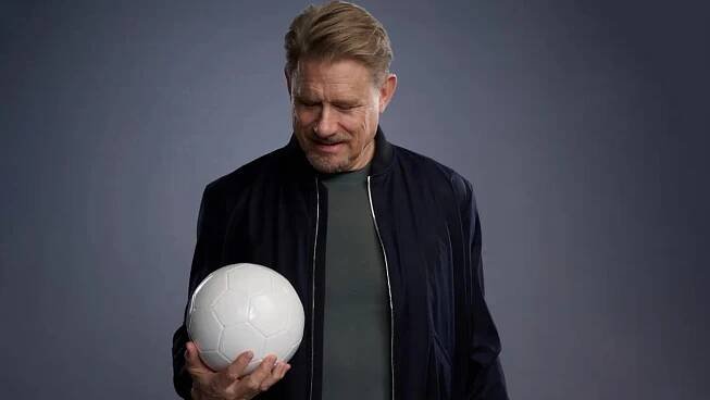 Tohle fanoušci fotbalu nesmí minout. Příběh legendárního brankáře míří na SkyShowtime