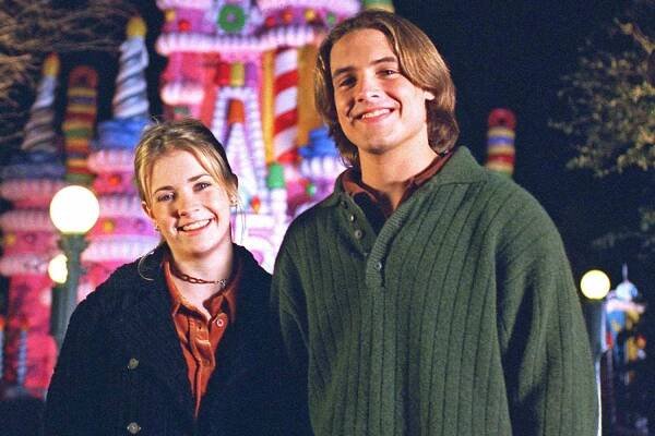 MELISSA JOAN HART, WILL FRIEDLE, BOY MEETS WORLD - "The Witches of Pennbrook" - Airdate: October 31, 1997.