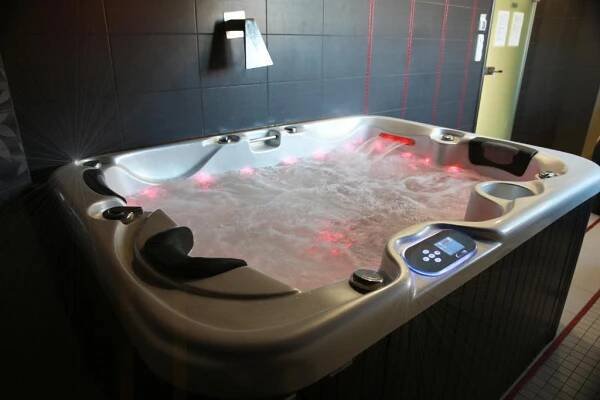 Silvestrovský pobyt s wellness a vínem 2025 - Wellness Penzion Zlobice a Apartmány Kroměříž | Hotel.cz