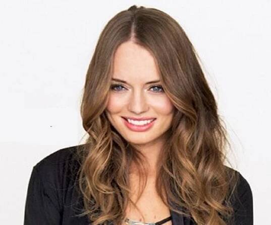Laura Haddock Biography - Facts, Childhood, Family Life & Achievements