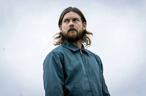 Animal Kingdom - Launch - Z filmu - Jake Weary