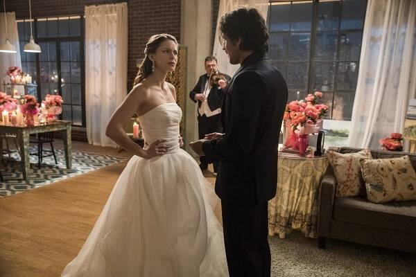 Supergirl - Mr. & Mrs. Mxyzptlk - Z filmu - Melissa Benoist, Peter Gadiot