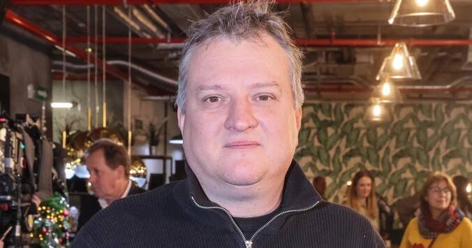 Herec Tomáš Jeřábek způsobil újmu české armádě. Zničil vojenské auto