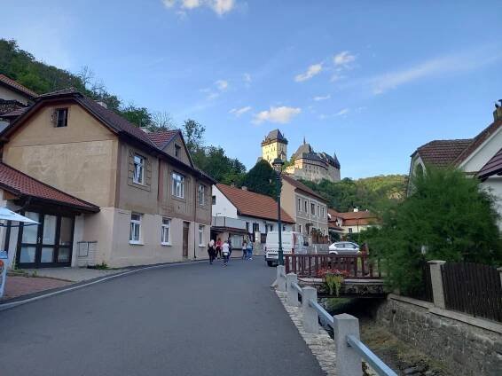 Na Karlštejn by se měl vydat každý Čech. Vstup za hubičku ale nečekejte