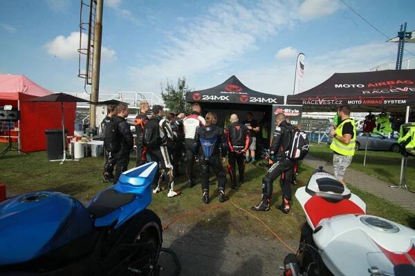 Sosnová VI. Testování moto - Bikes4Life