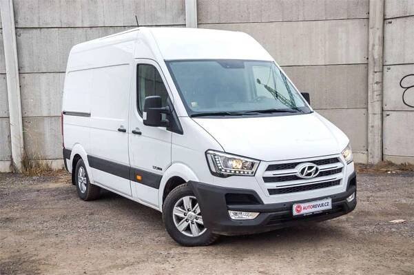 Galerie - Test Hyundai H350 Van 2.5 CRDi 125 kW: Povedená dodávka - AutoRevue.cz