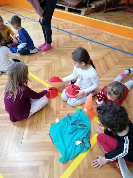 OBRAZEM: Čistecké děti si s trenérem vyzkoušely Školu v pohybu