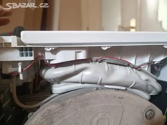 Pračka AEG LTX7E372C na náhradní díly