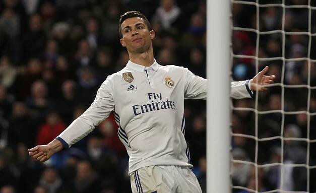 Trest pro Ronalda. Za vyloučení a strčení do rozhodčího si hvězda Realu nezahraje pět zápasů
