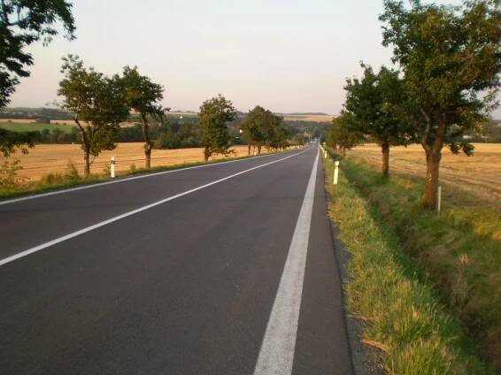 silnice č.46 mezi Mladeckem a Litultovicemi