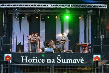 MIRO ŽBIRKA + BACKWARDS - World Beatles Show - Oficiální stránky městyse Hořice na Šumavě