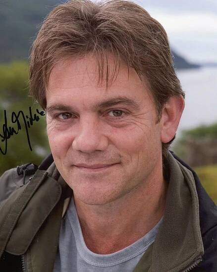 1990s Actors Autograph Gallery - Liam Bluett