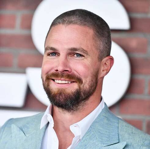 The Flash boss reveals Stephen Amell pitched Oliver Queen comeback storyline in final season