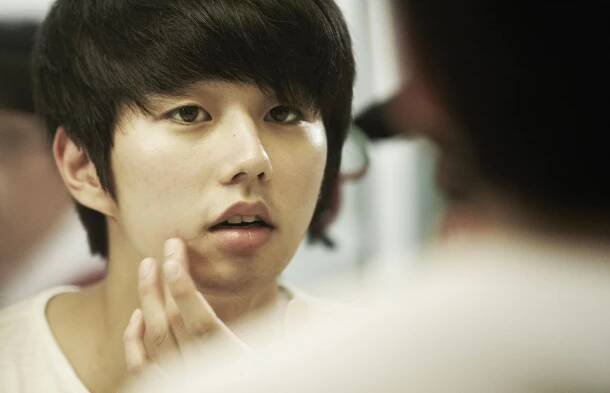 Hwaryeonhan oechul - Z filmu - Joon-seok Byeon