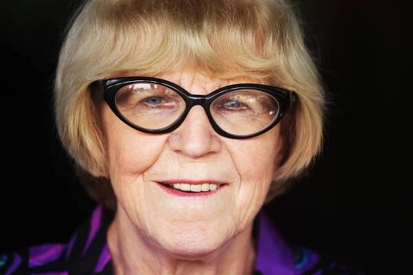 Zemřela Eva Zaoralová, filmová publicistka i tvář karlovarského festivalu