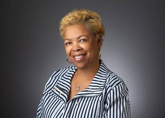 Jeannette Johnson - Real Estate Agent