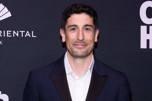 Jason Biggs at The 2025 Gala: Carnaval at Cipriani 42nd Street presented by City Harvest on April 22, 2025 
