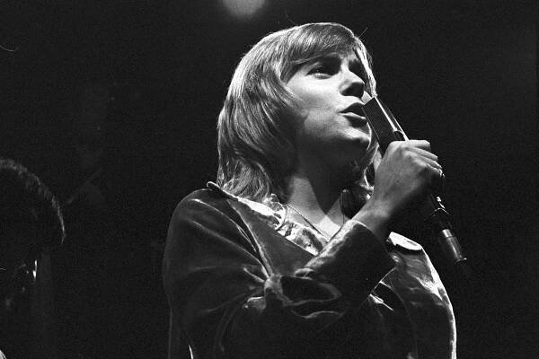 UNSPECIFIED - CIRCA 1970:  Photo of Anne Murray  Photo by Michael Ochs Archives/Getty Images