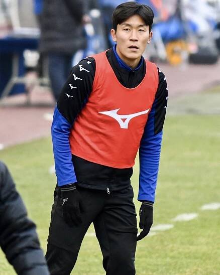 Kim Su-an (footballer)