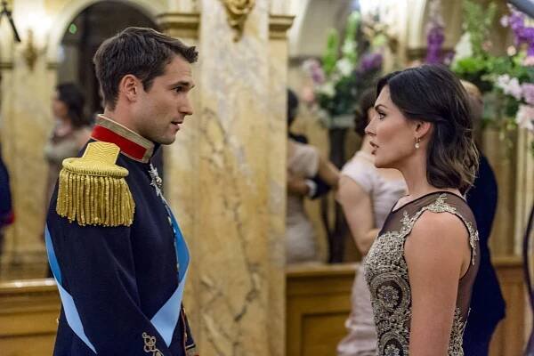 taylor cole and jack turner in the hallmark movie my summer prince