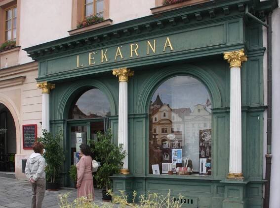Vedoucí lékárny ve Strašicích