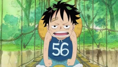 Monkey D. Luffy jako dítě nosí oblečení s vytištěným číslem 56 (Obrázek přes Toei Animation)