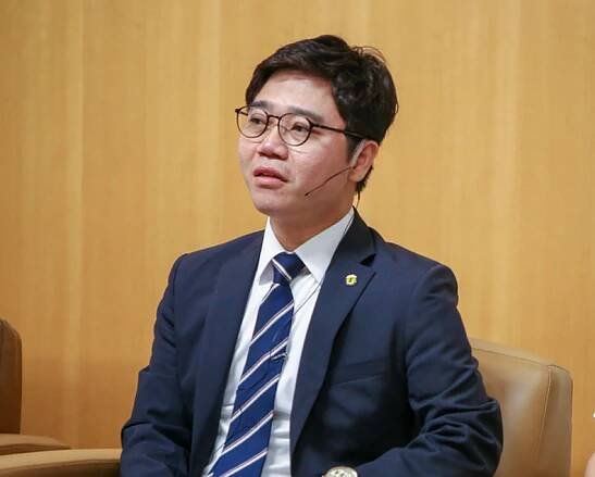 Ji Seong-ho and Sungju Lee’s Defector Stories - NATIONAL ENDOWMENT FOR DEMOCRACY
