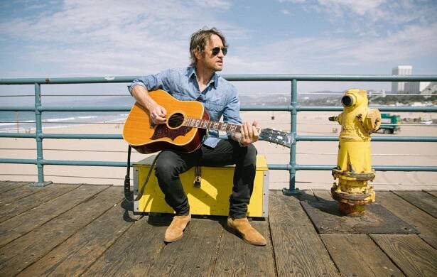 Chris Shiflett 2022 press shot