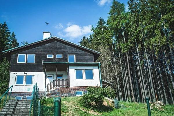 Hotel Pod Zvičinou - sportovní zařízení - Dolní Brusnice - Východní-Čechy.info - oficiální turistický portál Pardubického