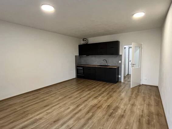 Pronájem bytu 1+kk 34 m2
