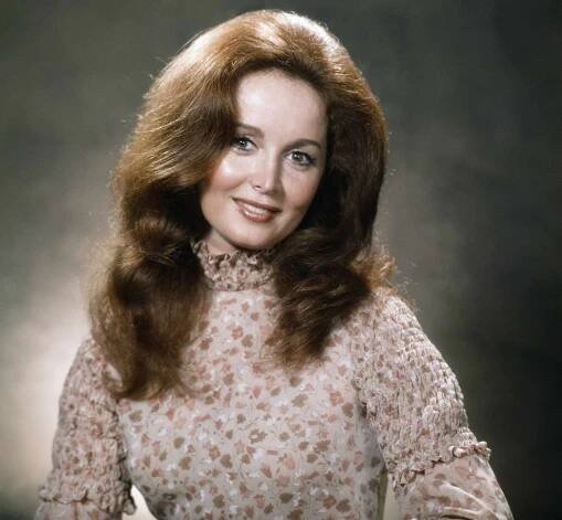 Suzanne Rogers as Maggie Horton in season 9 of Days of Our Lives