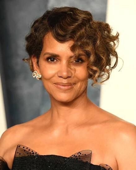 Halle Berry wears curly pixie cut 