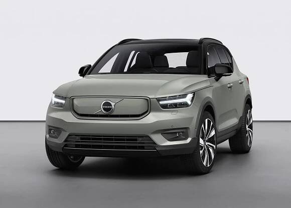 Volvo začalo vyrábět elektrické XC40 Recharge. Stojí přes 1,6 milionu