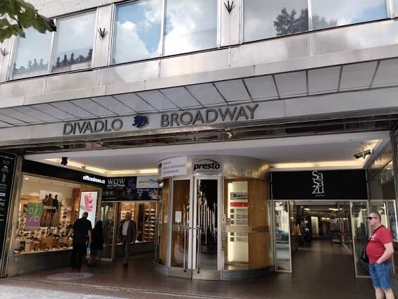 Zájezd - Praha, Divadlo Broadway | Fotogalerie Klubu seniorů | Město Hranice