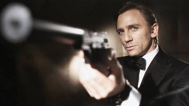 James Bond je mrtev. Amazon nemá šanci značku oživit správným způsobem