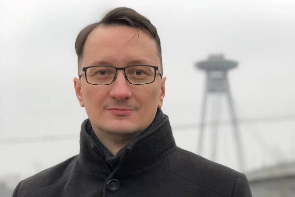 Autor kníh o mafii Jozef Karika: "Je jasné, že Fico musí skončiť, takto pošpinená vláda nemôže...