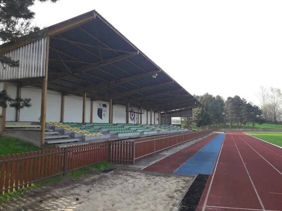 Soubor:Tribuna stadionu.jpg – Wikipedie