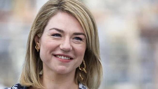 Herečka Émilie Dequenneová podlehla vzácnému druhu rakoviny. V Cannes získala Zlatou palmu