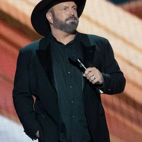 Garth Brooks Accused of Assault and Battery, Sued by Hair and Makeup Artist Jane Roe in Lawsuit