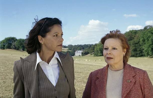 Angela Roy, Loni von Friedl - Rosamunde Pilcher - Plamen lásky - Z filmu