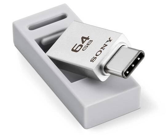 Sony odhalilo elegantní USB flash disky jako šité na míru všem MacBookům